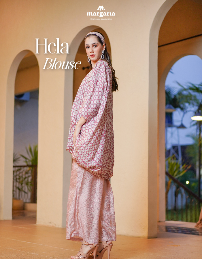 Slide Foto Produk_Hela Blouse
